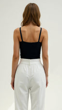 Mia | Fitted White Crop Top With Sweetheart Neckline 4